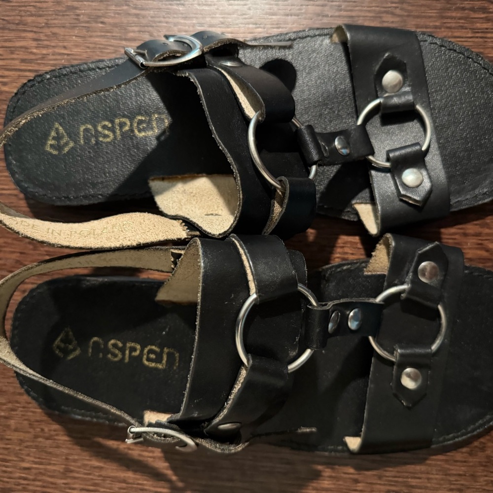 Black Leather Men's Sandals 60’s style Peace Movement Era